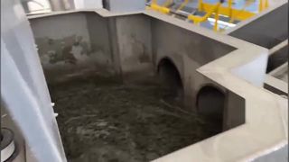 手回し締め機の沈積物の排水機械